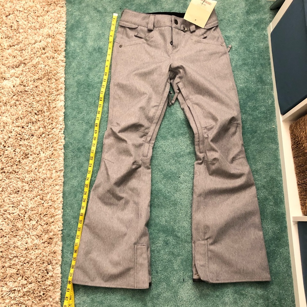 Women’s Volcom Snowboard Pants Sz XS